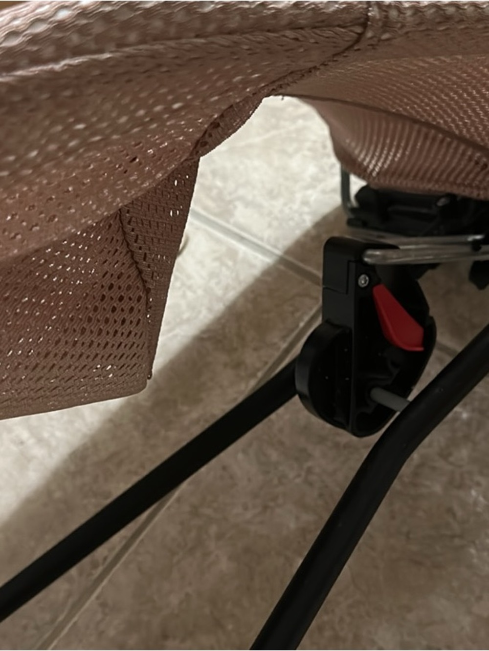 Babybjorn Mesh Bouncer Baby Seat - Picture 4 of 6